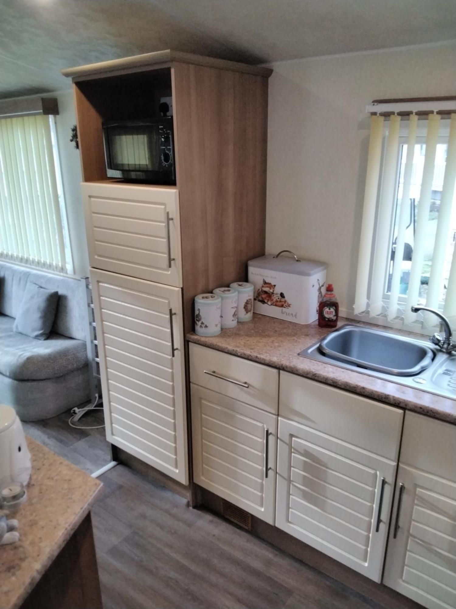 19 Laurel Close Highly Recommended 6 Berth Holiday Home With Hot Tub In Prime Location Tattershall Exteriör bild